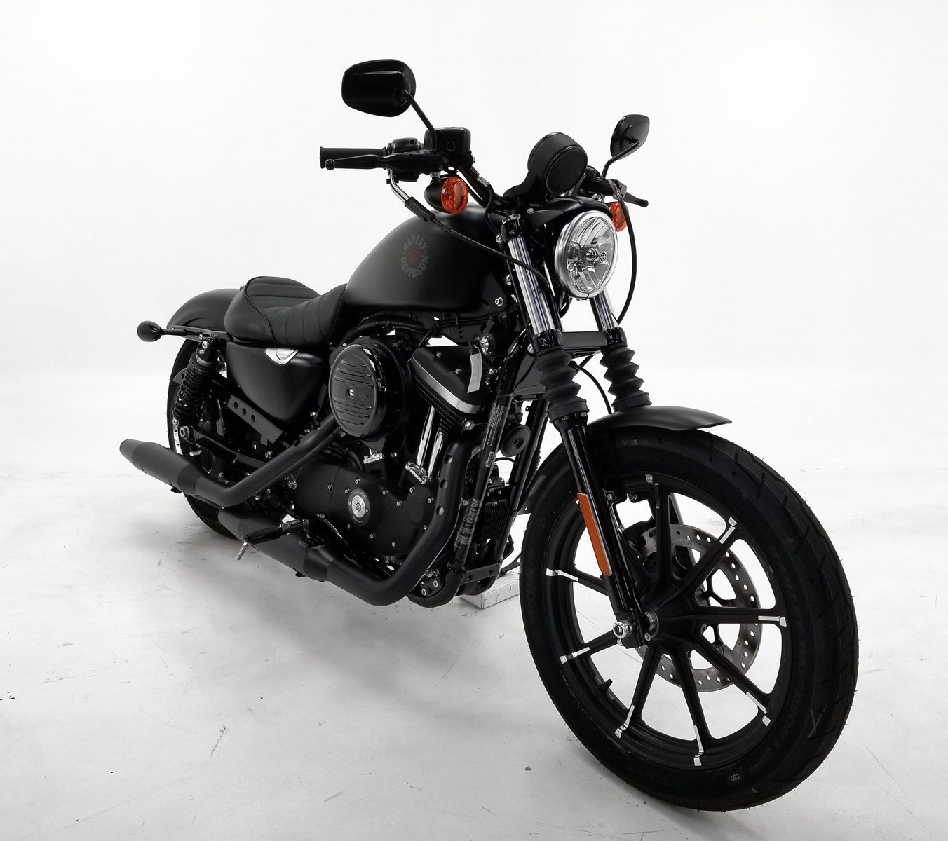 New 2019  Harley  Davidson  Iron 883 XL883N  in Stafford 